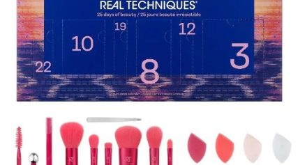 Real Techniques 25 Days Of Beauty Advent Calender 2022 Real Techniques 25 Days Of Beauty Advent Calender 2022
