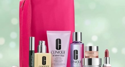 Clinique Best of Clinique Skincare and Makeup Gift Set 2022 – Available now