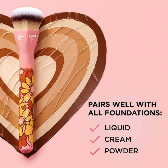 IT Cosmetics Love Is A Foundation Brush Valentine’s Day Edition 2023