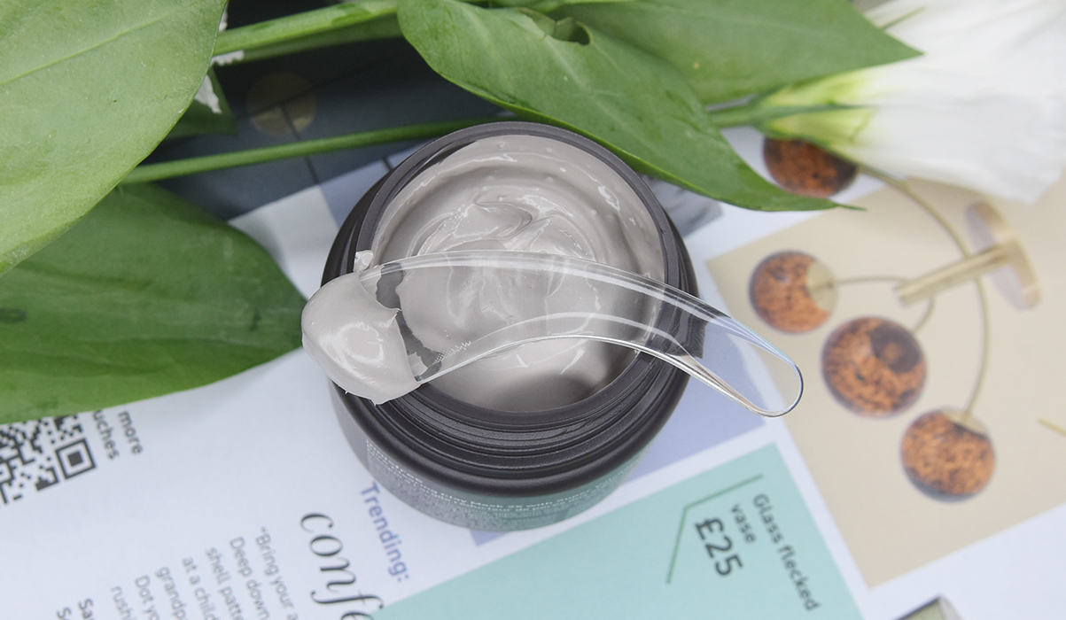 Innisfree Volcanic Clay Mask Review