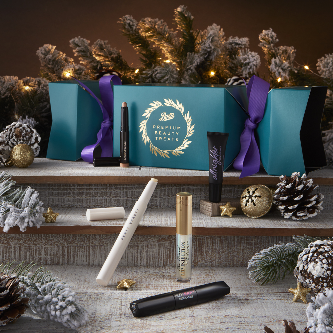 Boots Premium Beauty Christmas Treats Cracker – Teal