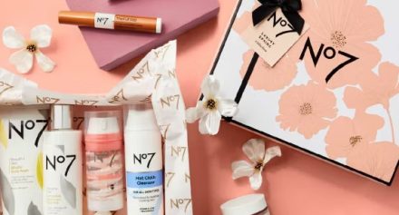 Boots x No7 Luxury Spring Collection Gift Set 2024