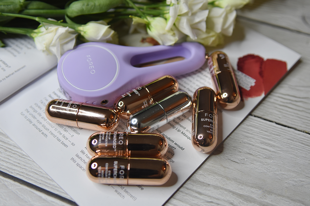 FOREO BEAR 2 Facial Toning Device for Eyes and Lips effect