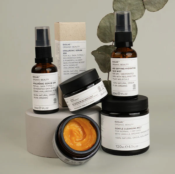 Naturisimo The Evolve Clean Skincare Discovery Box 2024 Naturisimo The Evolve Clean Skincare Discovery Box 2024