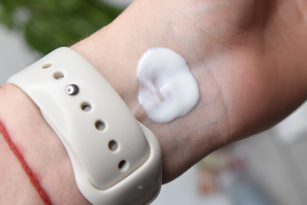 SKIN1004 Madagascar Centella Hyalu-Cica Water-Fit Sun Serum Review SKIN1004 Madagascar Centella Hyalu-Cica Water-Fit Sun Serum Review