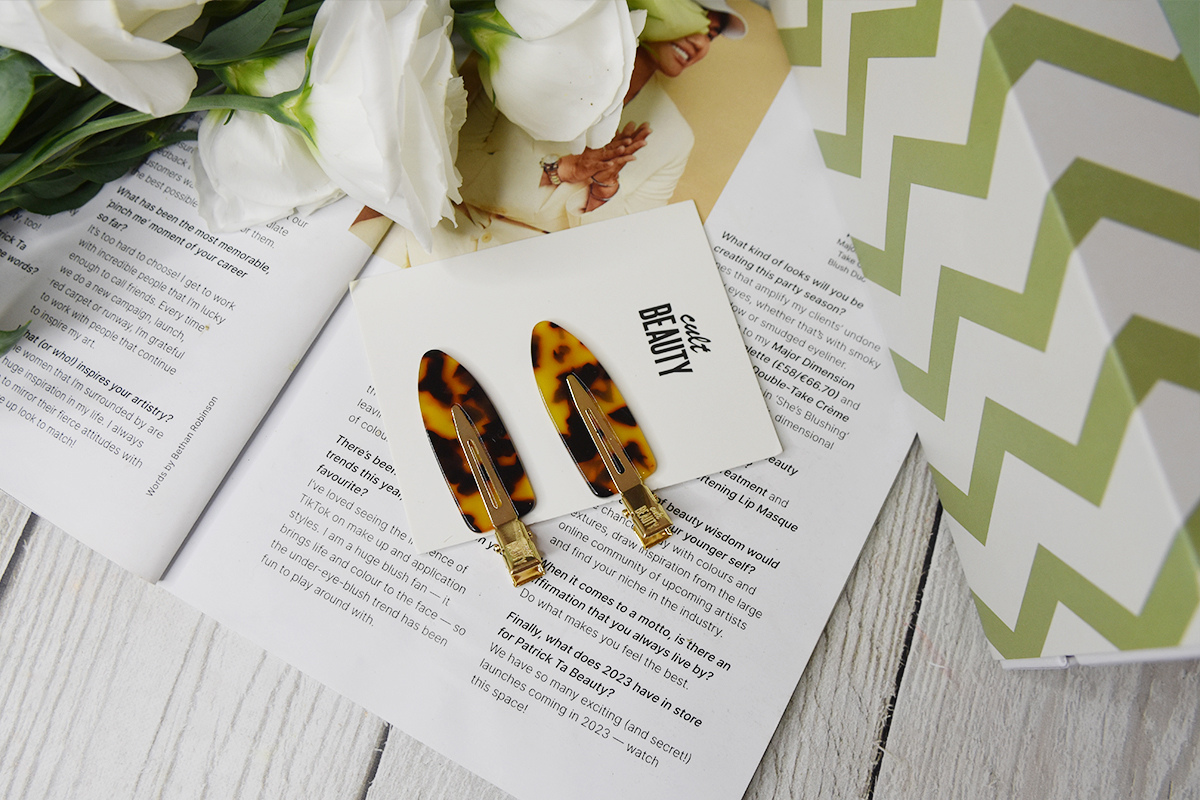 Cult Beauty Set of 2 Hair Clips Cult Beauty Set of 2 Hair Clips