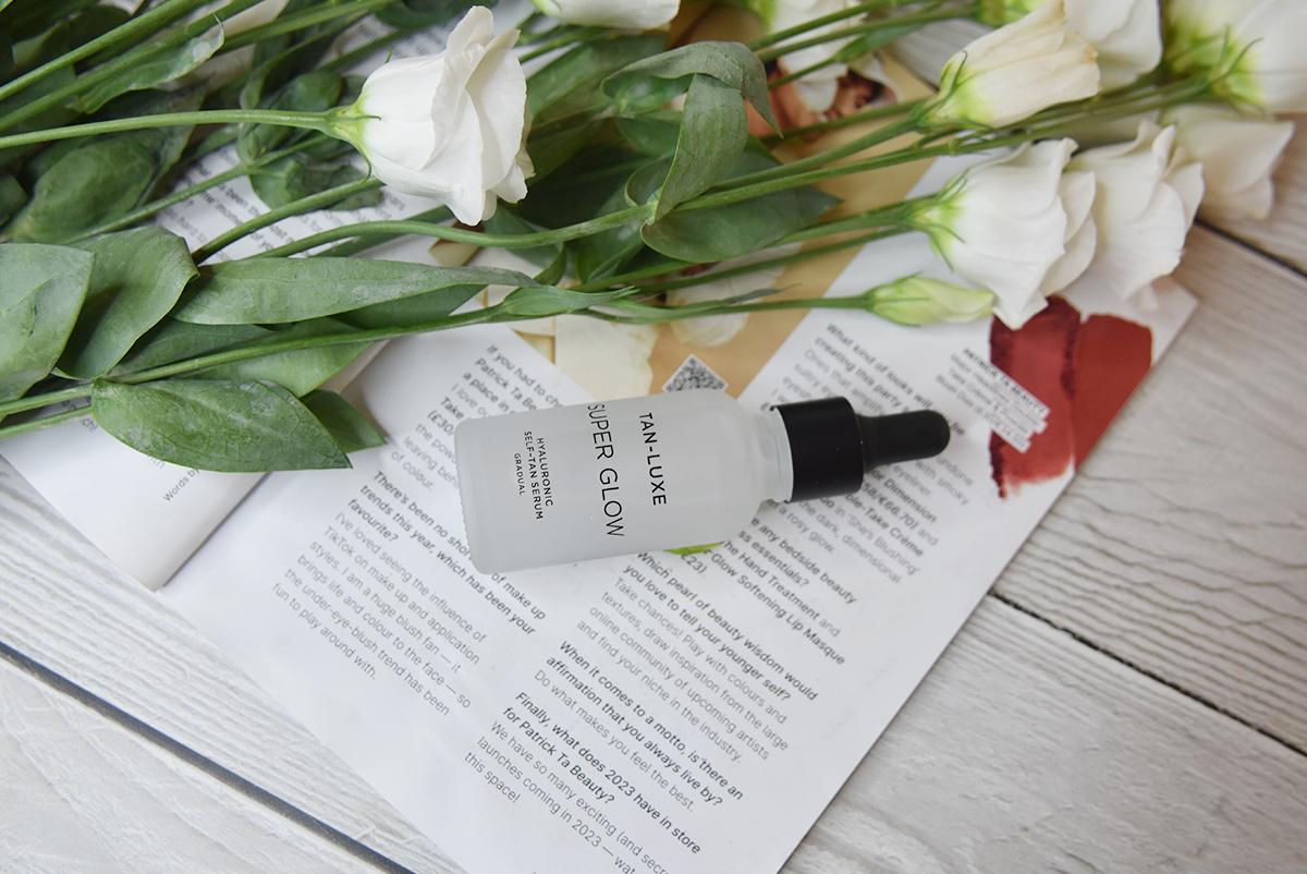 Tan-Luxe Super Glow Hyaluronic Self-Tan Serum Gradual Tan-Luxe Super Glow Hyaluronic Self-Tan Serum Gradual