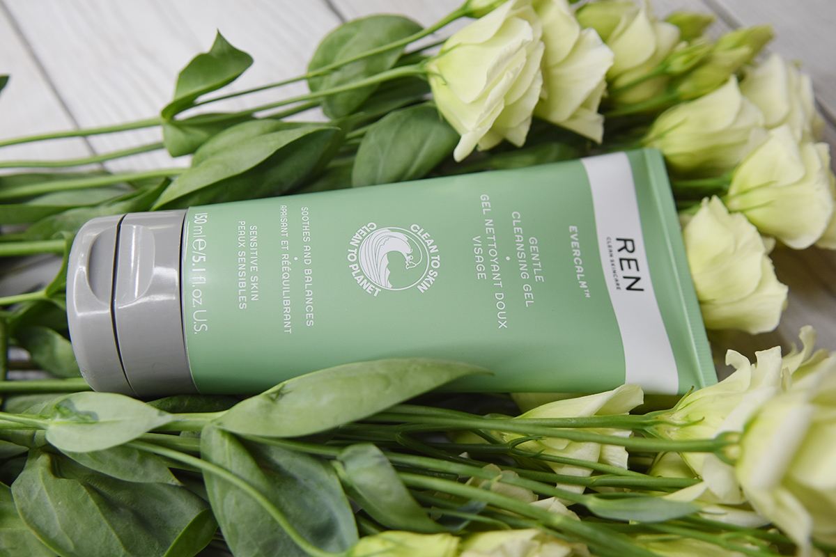 REN Evercalm Gentle Cleansing Gel
