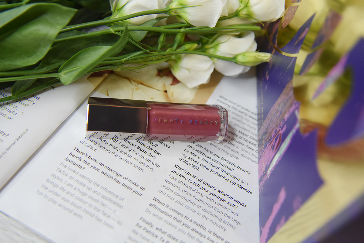 Fenty Beauty Gloss Bomb Universal Lip Luminizer in Riri Fenty Beauty Gloss Bomb Universal Lip Luminizer in Riri