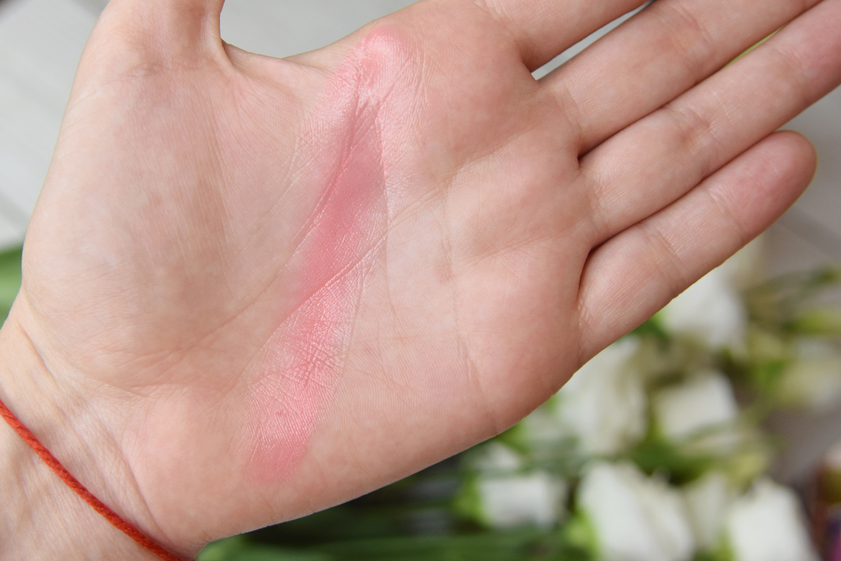 FENTY BEAUTY Cheeks Out Freestyle Cream Blush in PETAL POPPIN FENTY BEAUTY Cheeks Out Freestyle Cream Blush in PETAL POPPIN