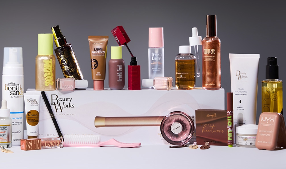 Black Friday at PrettyLittleThing: Up to 50% off sitewide Black Friday at PrettyLittleThing: Up to 50% off sitewide