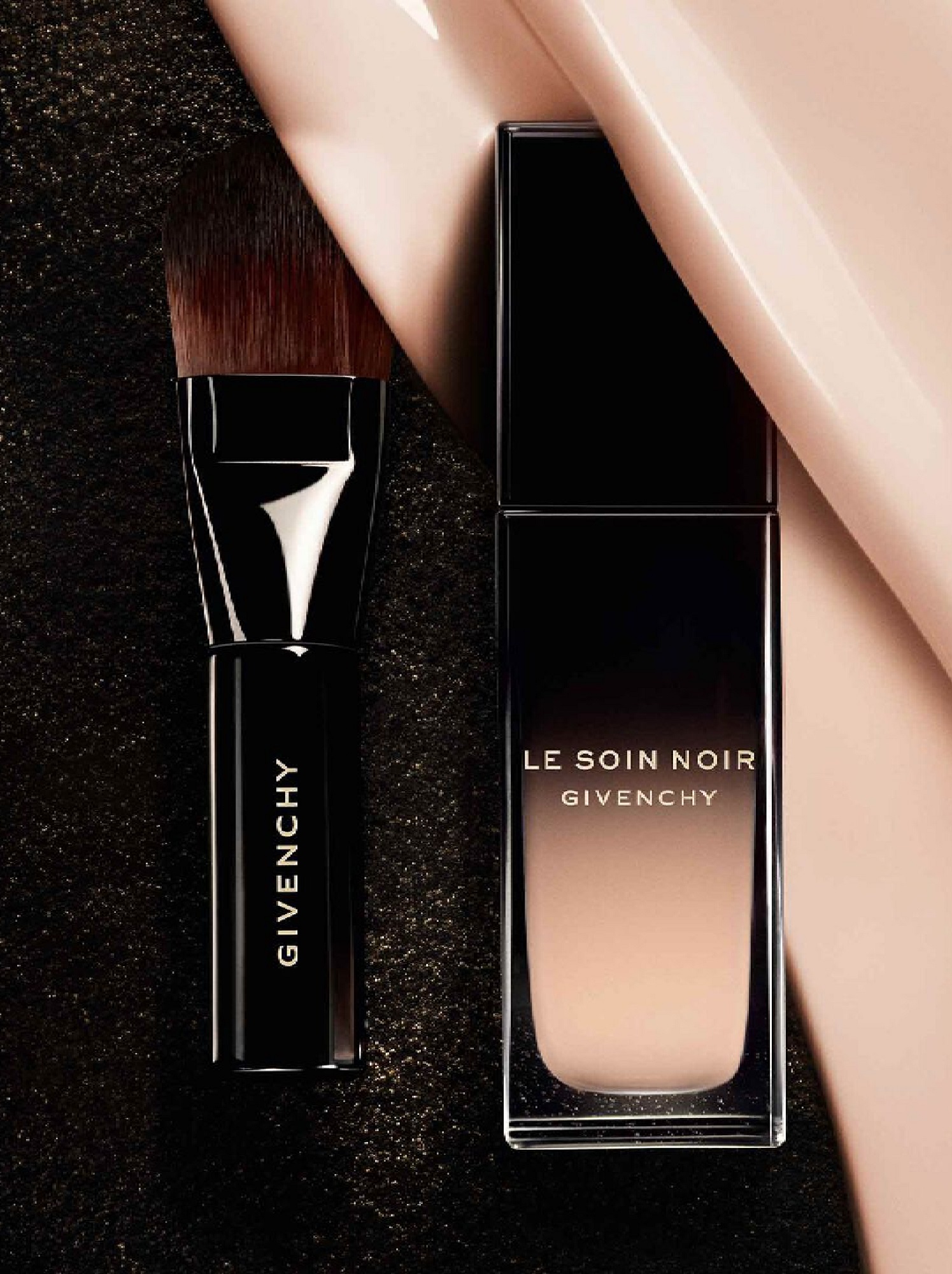 Givenchy Le Soin Noir Serum Foundation
