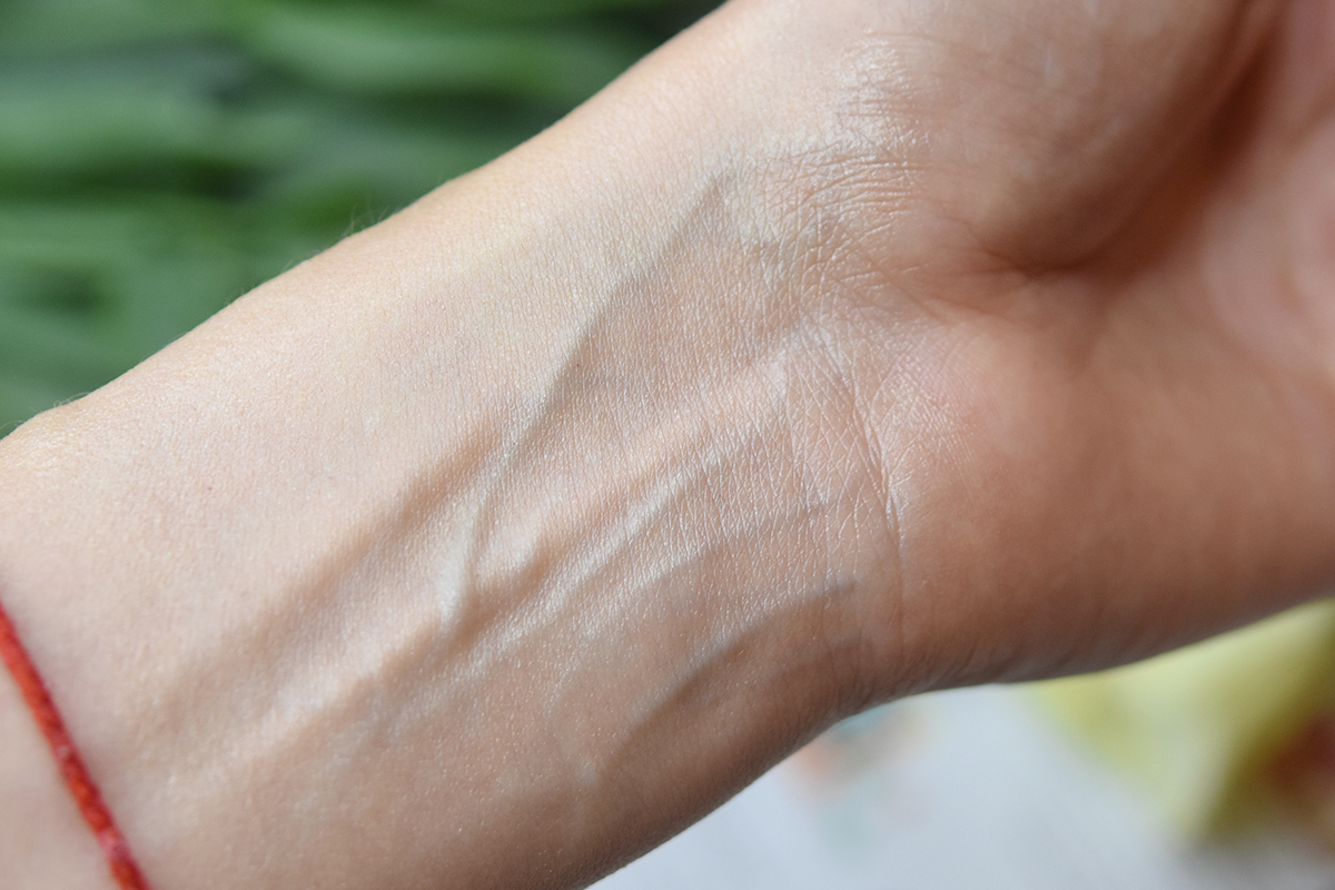 Supergoop! Glowscreen Review Supergoop! Glowscreen Review