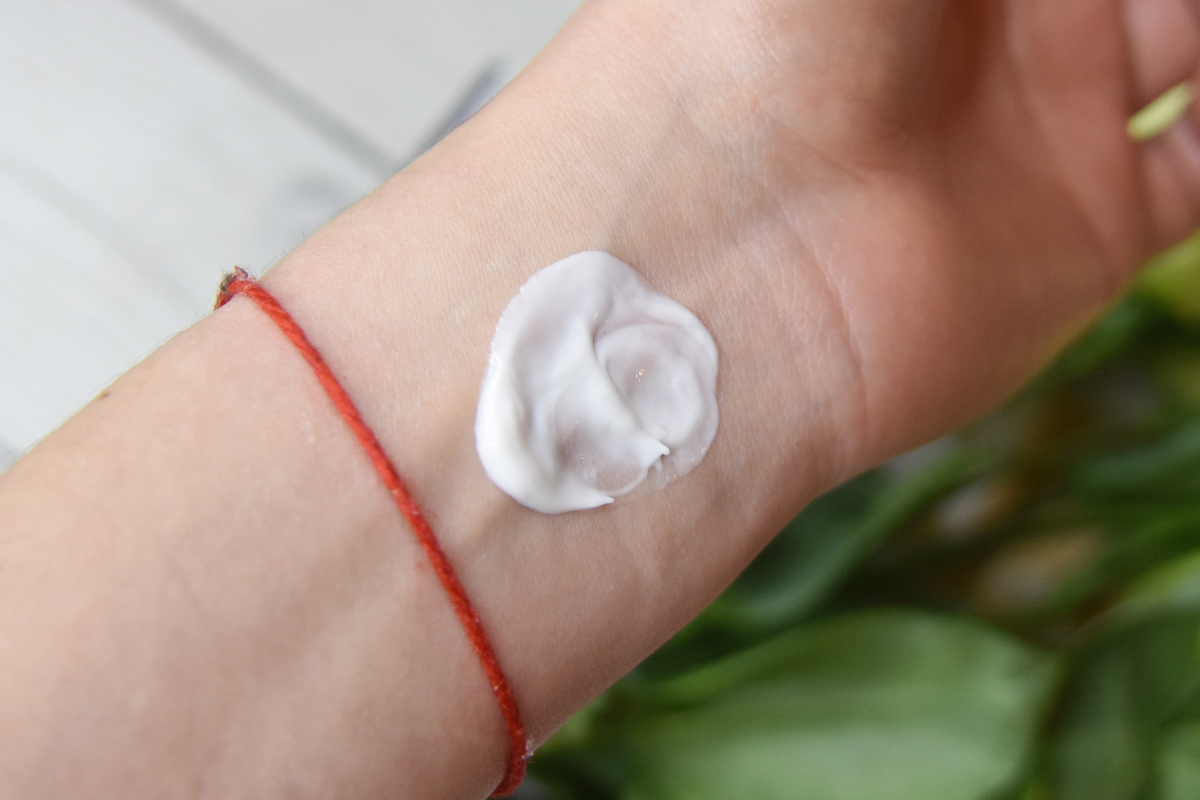 LOccitane Shea Butter Rich Body Lotion Review LOccitane Shea Butter Rich Body Lotion Review