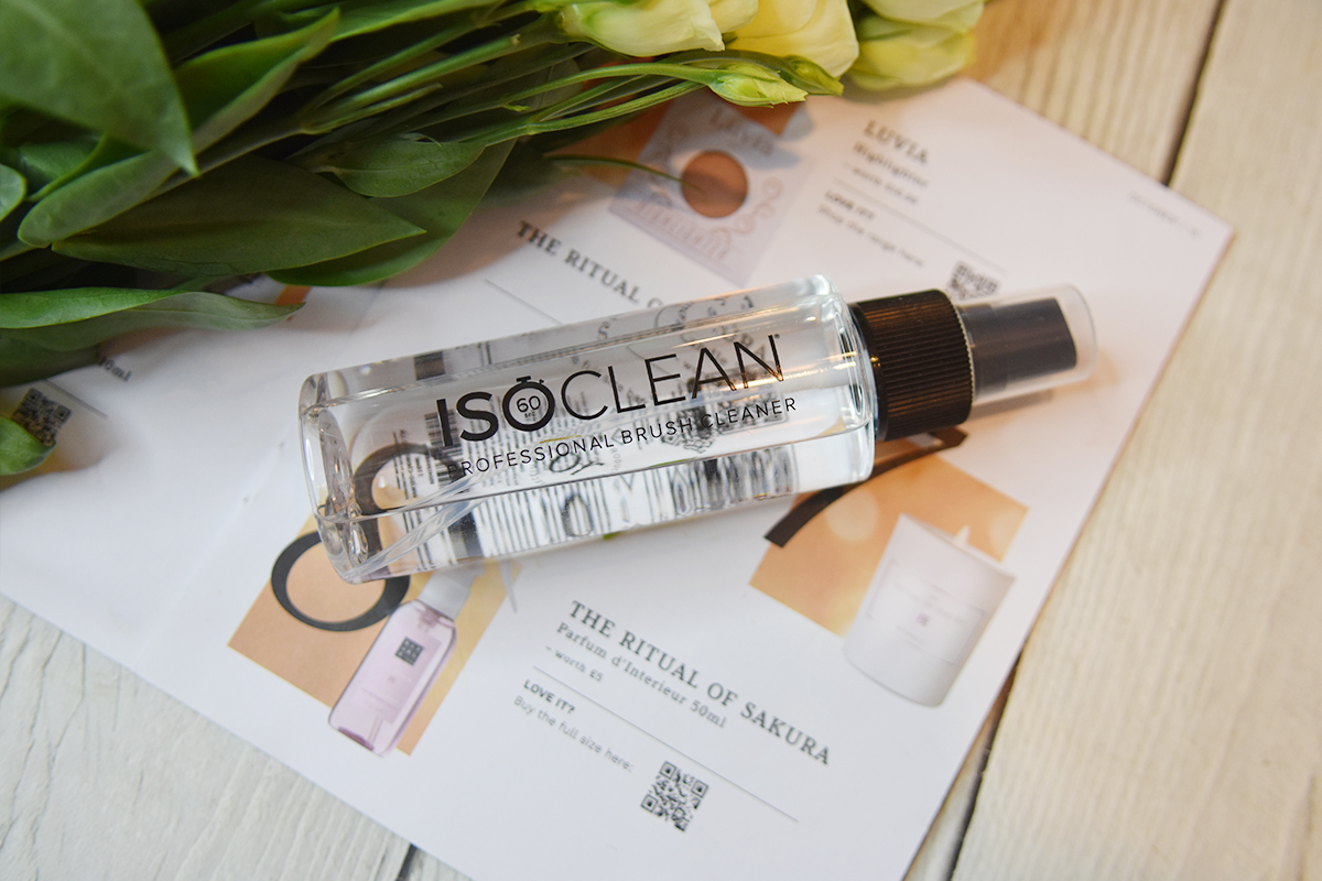 ISOCLEAN Makeup Brush Cleaner 