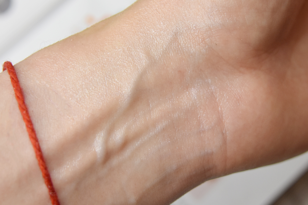 Allies of Skin THE ONE SPF50 Invisible Sunscreen Gel Allies of Skin THE ONE SPF50 Invisible Sunscreen Gel