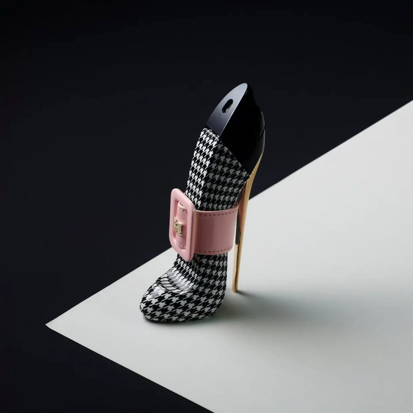 Carolina Herrera Good Girl Blush Tweed Talk