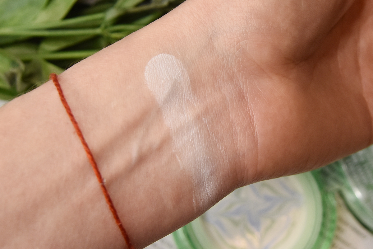 VT Cica Essence Sun Pact Review VT Cica Essence Sun Pact Review