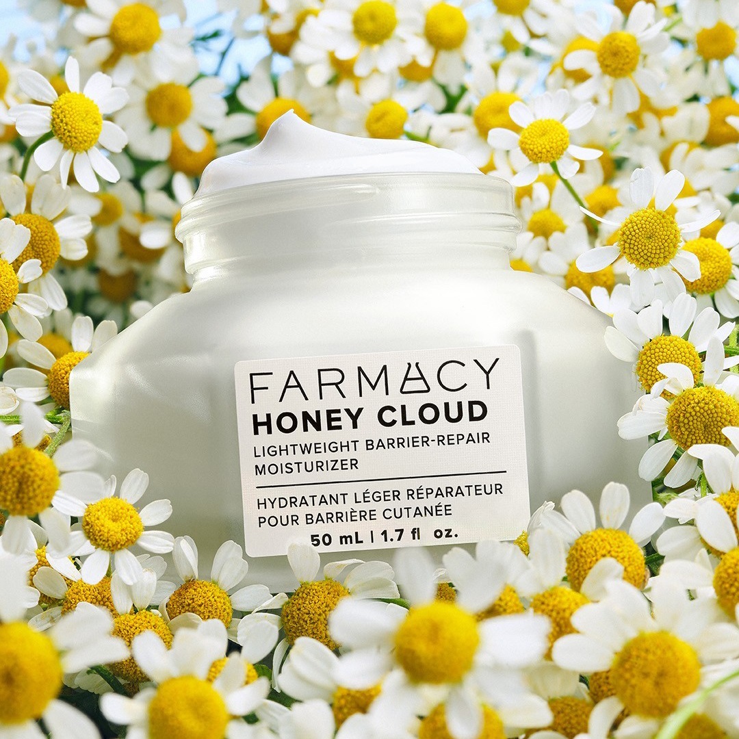 Farmacy Beauty Honey Cloud Lightweight Barrier Repair Moisturiser Farmacy Beauty Honey Cloud Lightweight Barrier Repair Moisturiser