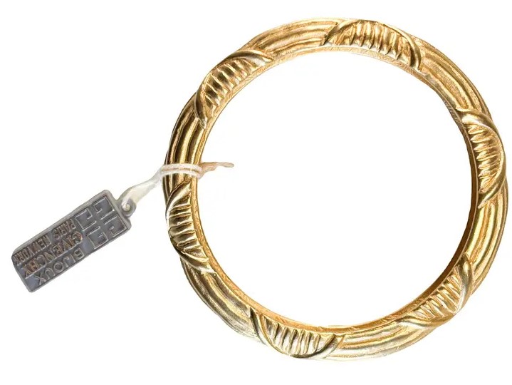 Givenchy Bracelet for £115 at Vestiaire Collective 