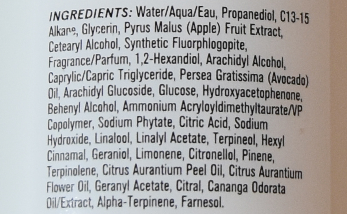 Glossier Body Hero Daily Perfecting Lotion Glossier Body Hero Daily Perfecting Lotion