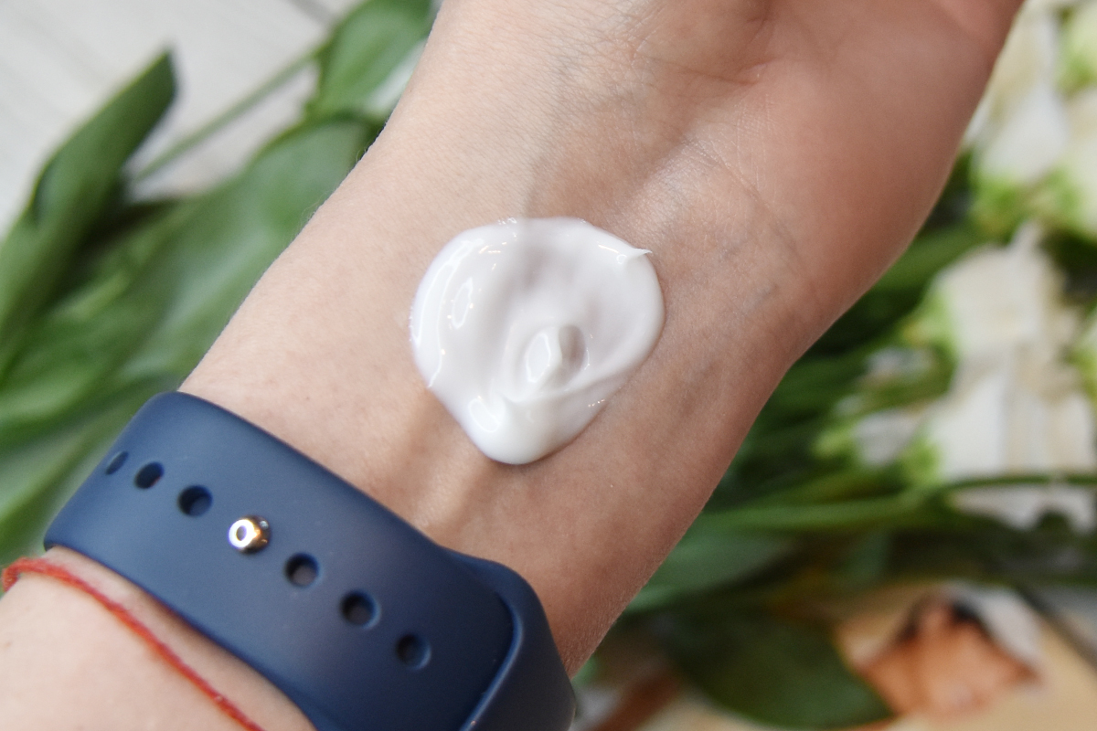 Glossier Body Lotion Review Glossier Body Lotion Review