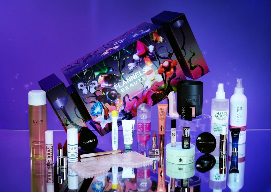 Flannels Beauty Cracker 2025 Flannels Beauty Cracker 2025