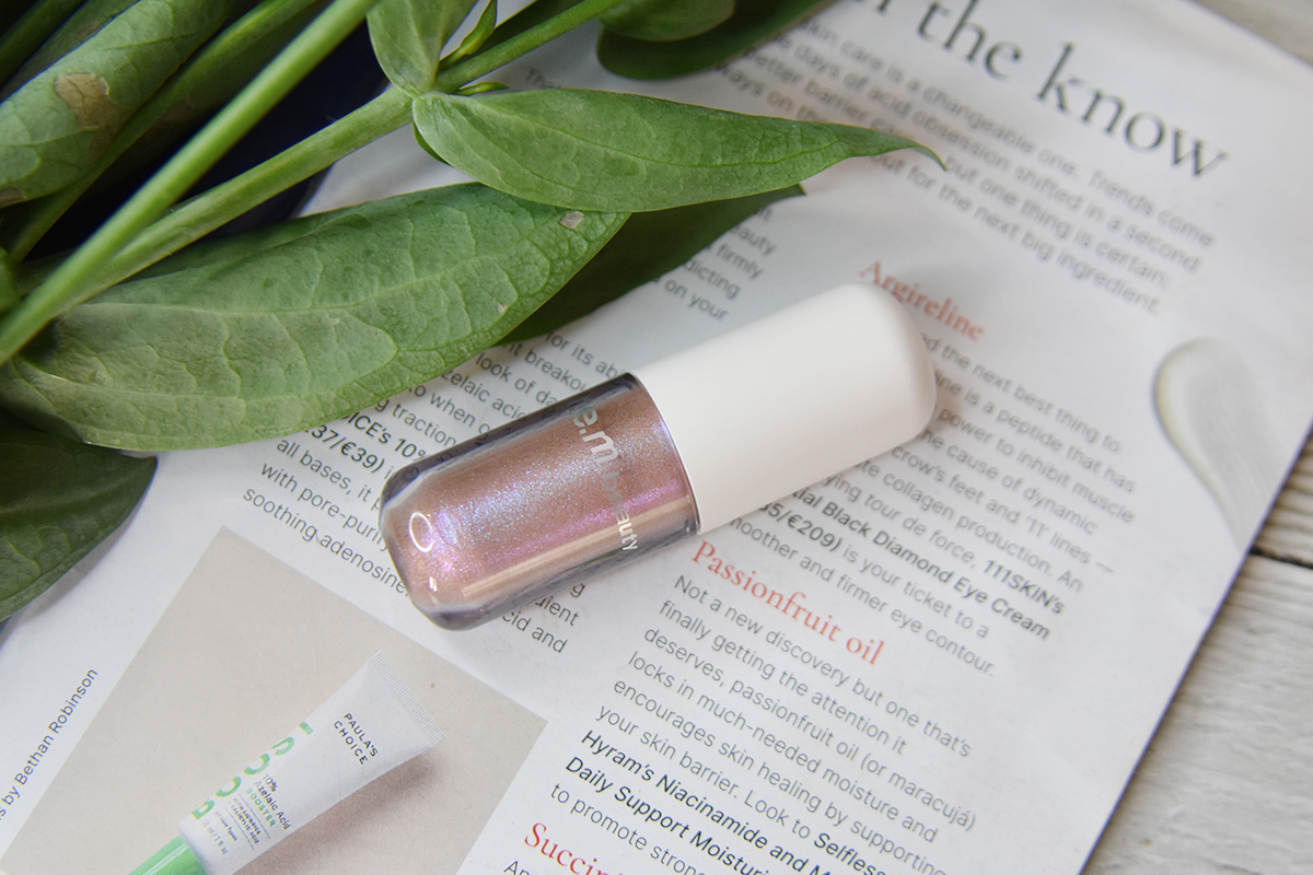 R.E.M. Beauty Starlet Lustrous Liquid Eyeshadow in Fembot R.E.M. Beauty Starlet Lustrous Liquid Eyeshadow in Fembot