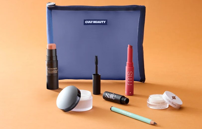 Cult Beauty The All-Glowed-Up Kit 2025 Cult Beauty The All-Glowed-Up Kit 2025