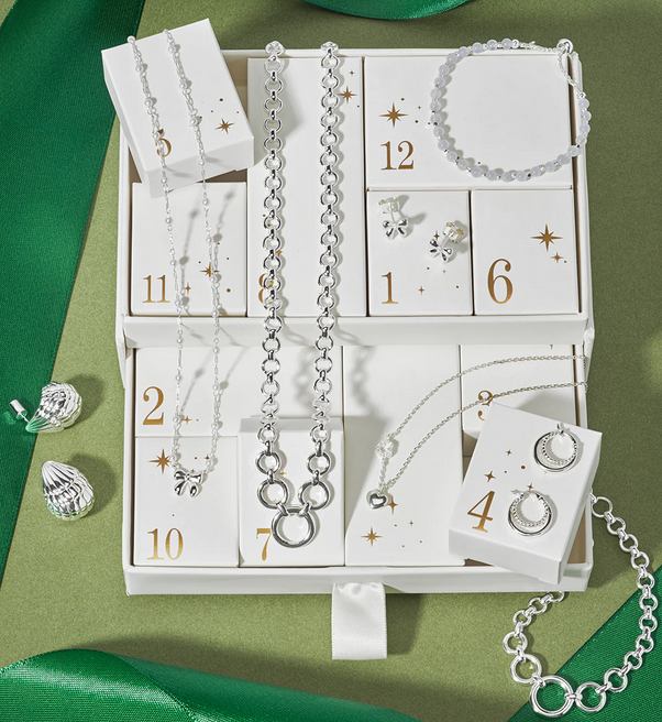 Estella Bartlett Advent Calendar 2025