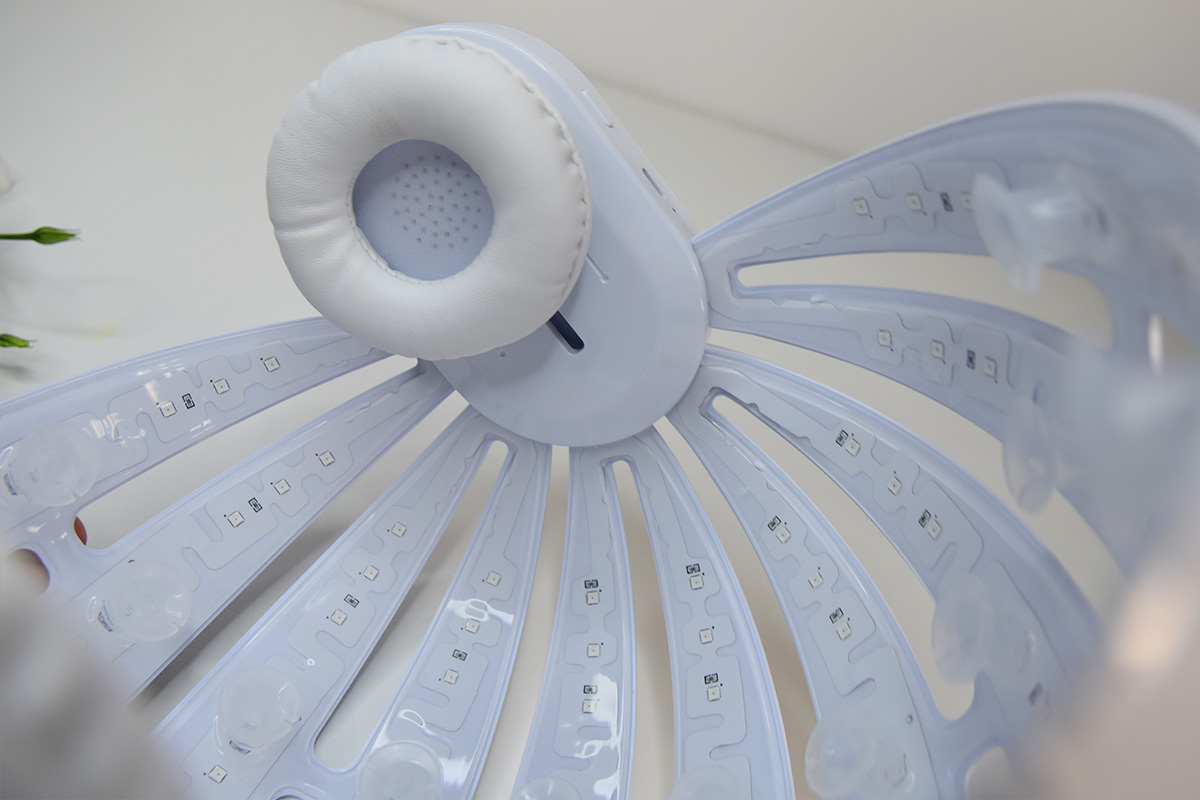 Current Body Skin LED Hair Growth Helmet Review Current Body Skin LED Hair Growth Helmet Review