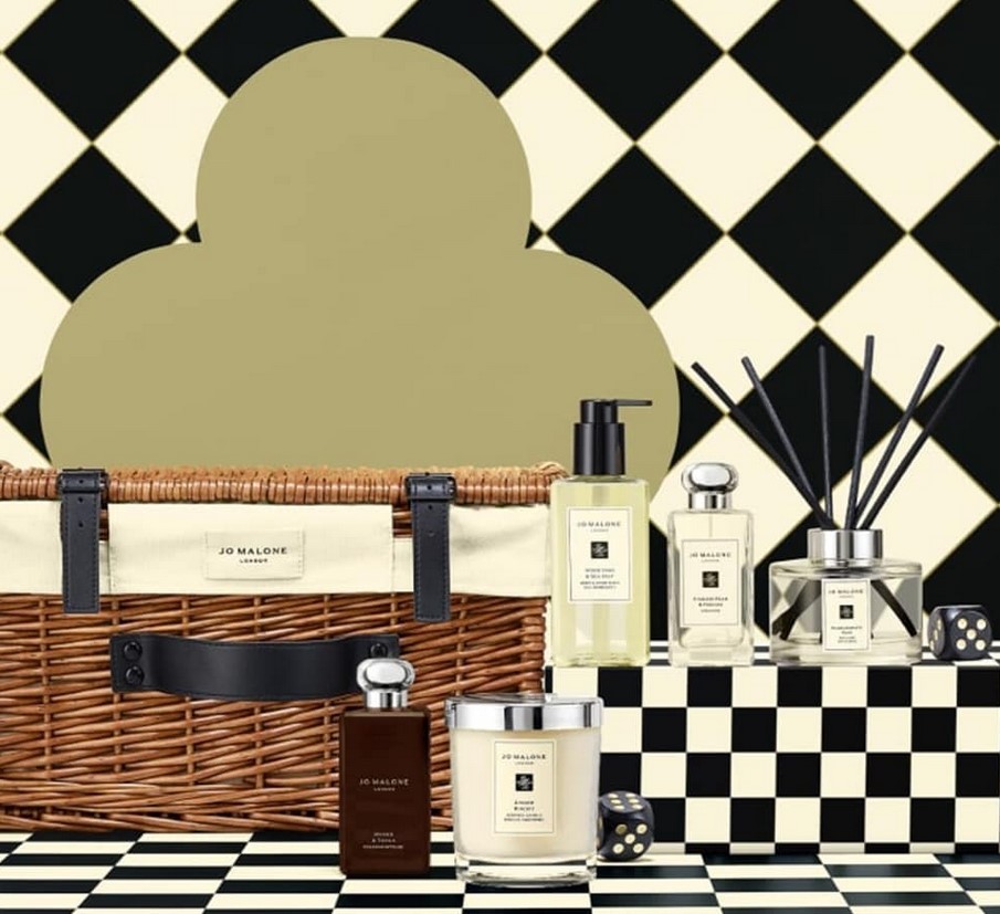 Jo Malone London Festive Hamper 2025 Jo Malone London Festive Hamper 2025