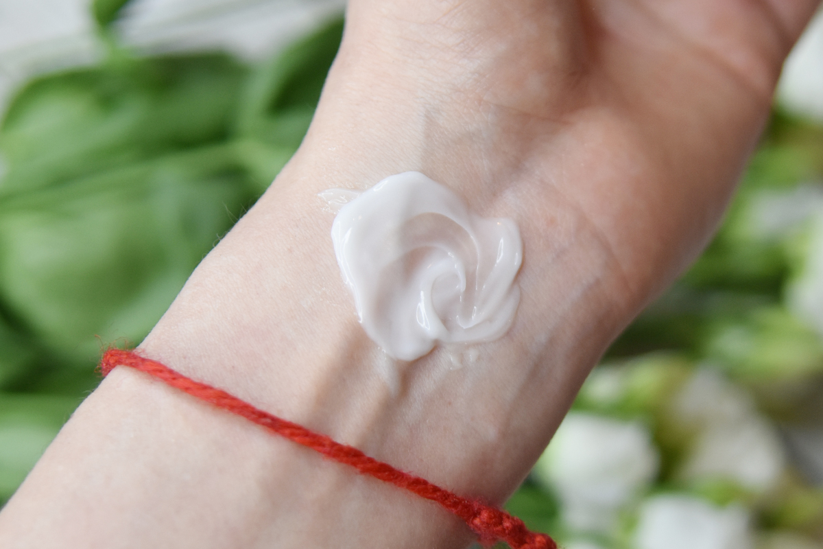 Tatcha The Water Cream Oil-Free Pore Minimizing Moisturizer Review