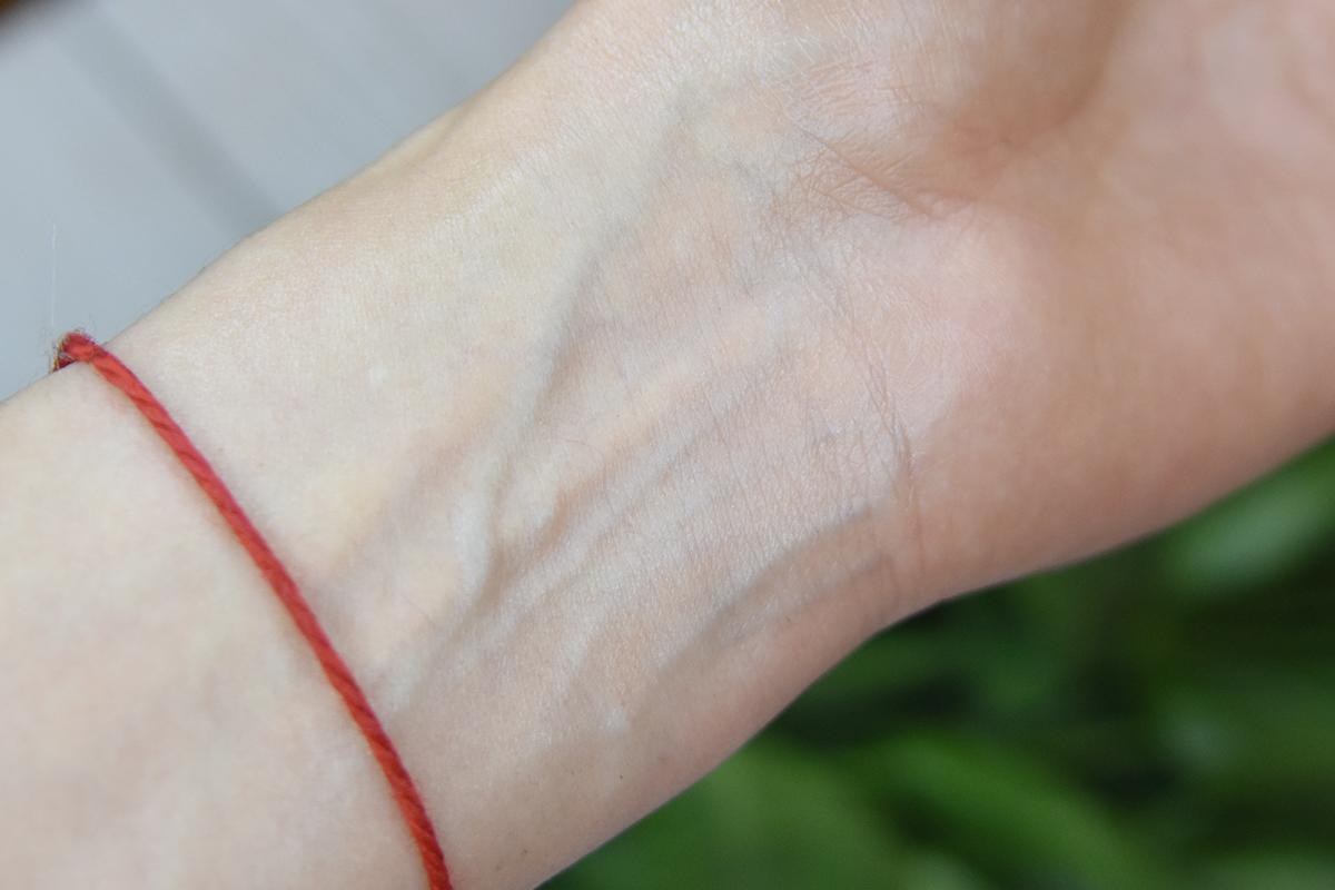 Skin1004 Probio-Cica Glow Sun Ampoule Review