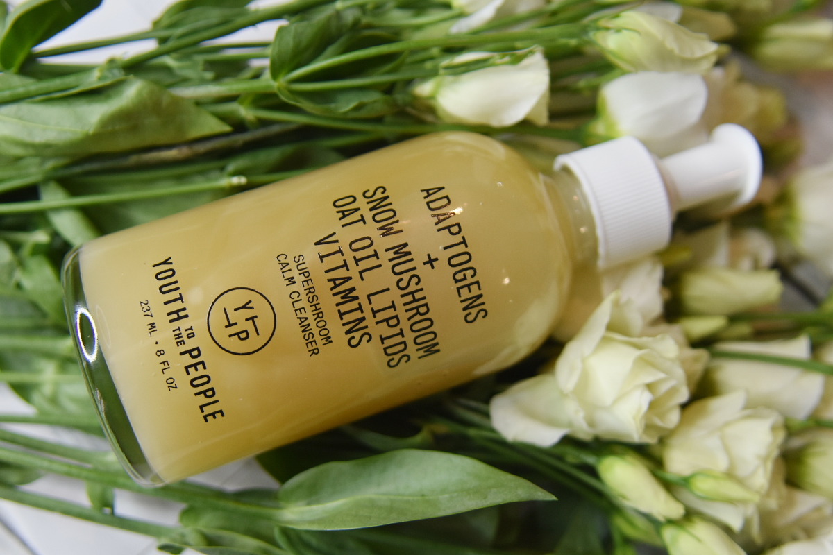 Youth To The People Adaptogens Snow Mushroom Oat Oil Lipids Vitamins Supershroom Calm Cleanser Review