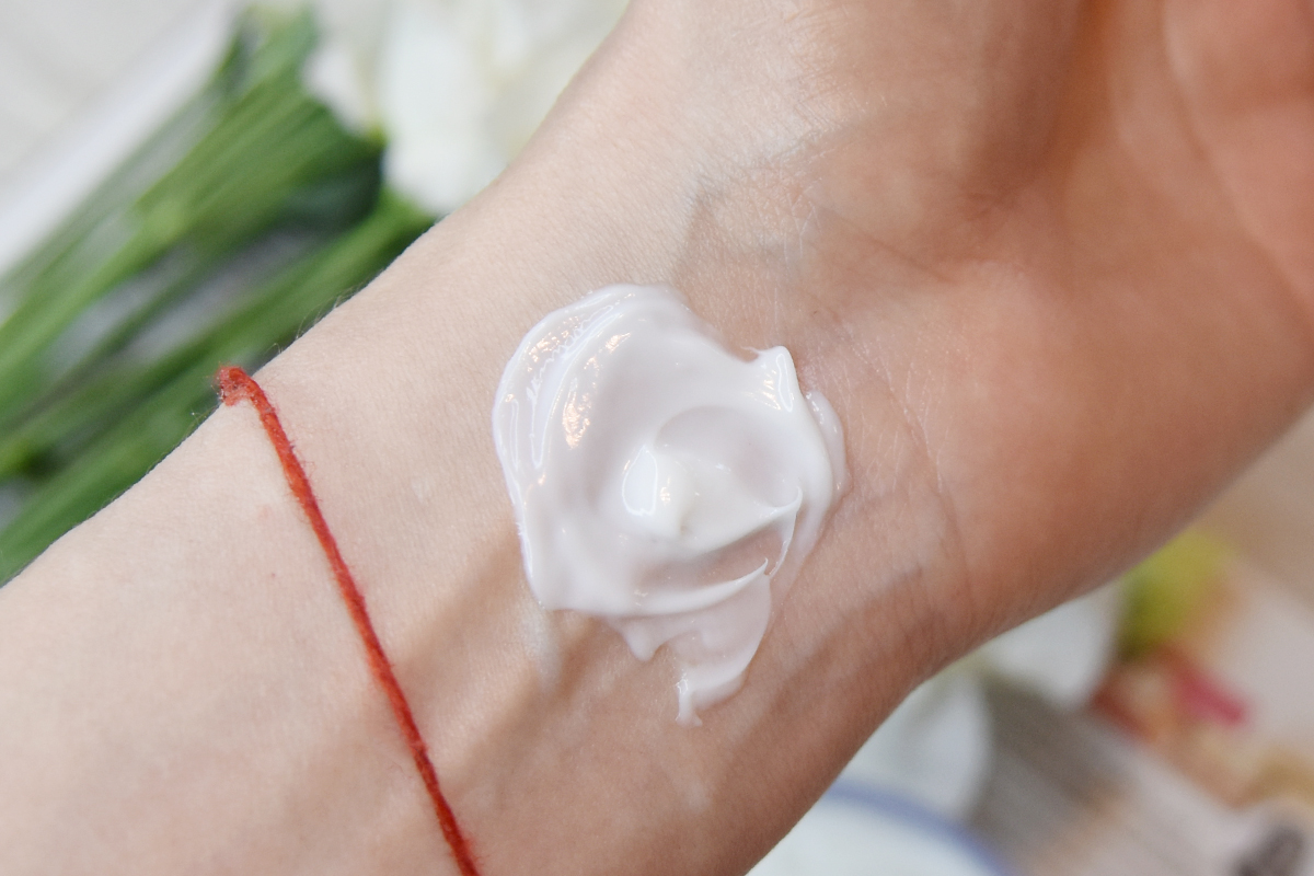 Fenty Butta Drop Whipped Oil Body Cream Review Fenty Butta Drop Whipped Oil Body Cream Review