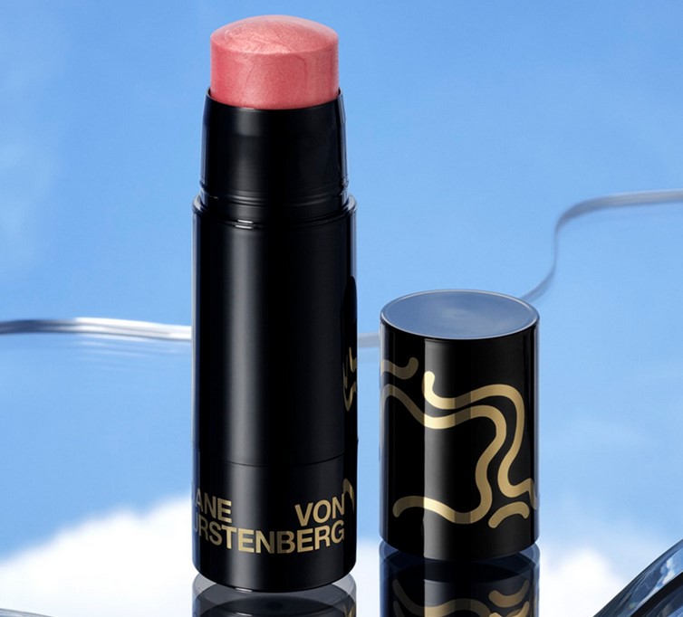 Estée Lauder InCharge Multi-Use Blush Stick Estée Lauder InCharge Multi-Use Blush Stick