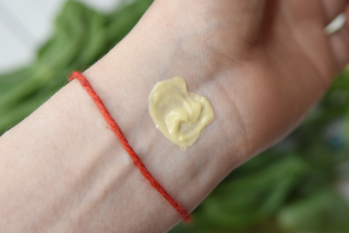 Ole Henriksen Banana Bright Eye Crème Review Ole Henriksen Banana Bright Eye Crème Review