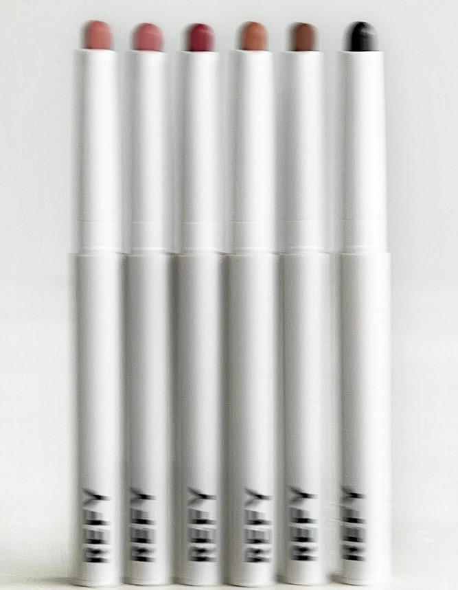 REFY Blur Liner at Sephora UK REFY Blur Liner at Sephora UK