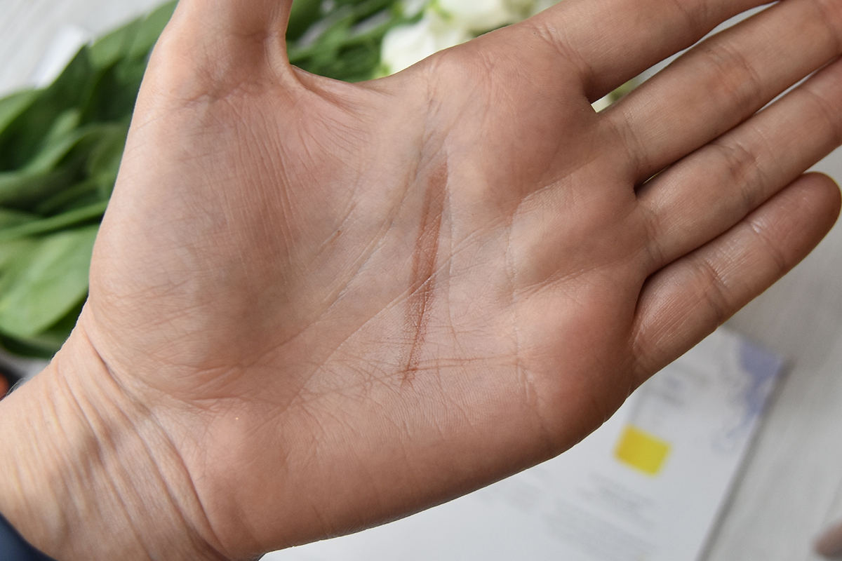 Summer Fridays Flushed Lip Stain Swatch Summer Fridays Flushed Lip Stain Swatch