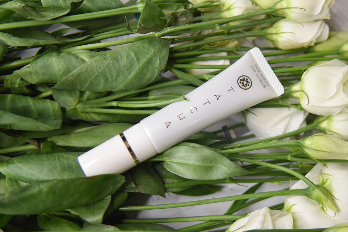 Tatcha The Kissu Lip Scrub Review Tatcha The Kissu Lip Scrub Review