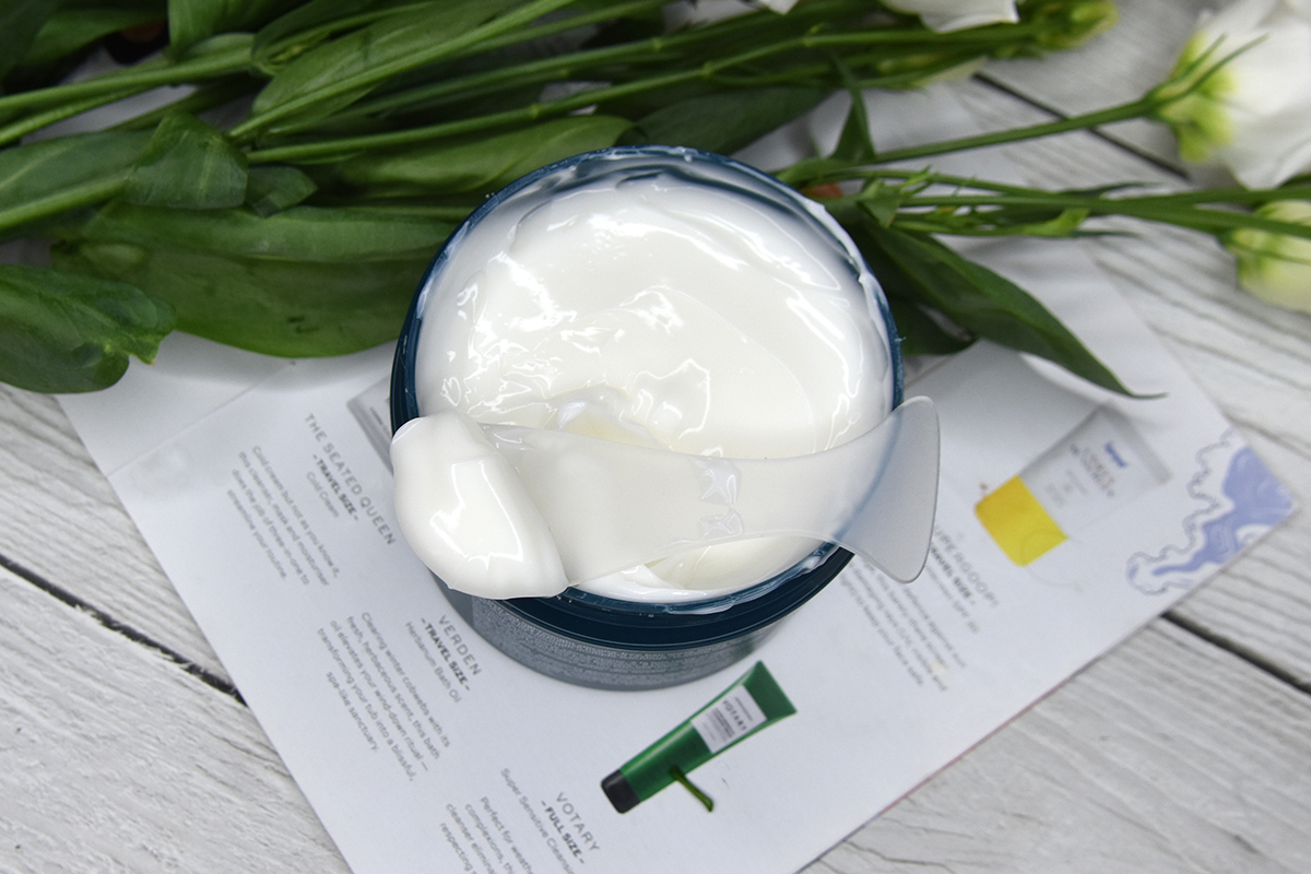 Living Proof Moisture Rescue Hair Barrier Mask review Living Proof Moisture Rescue Hair Barrier Mask review