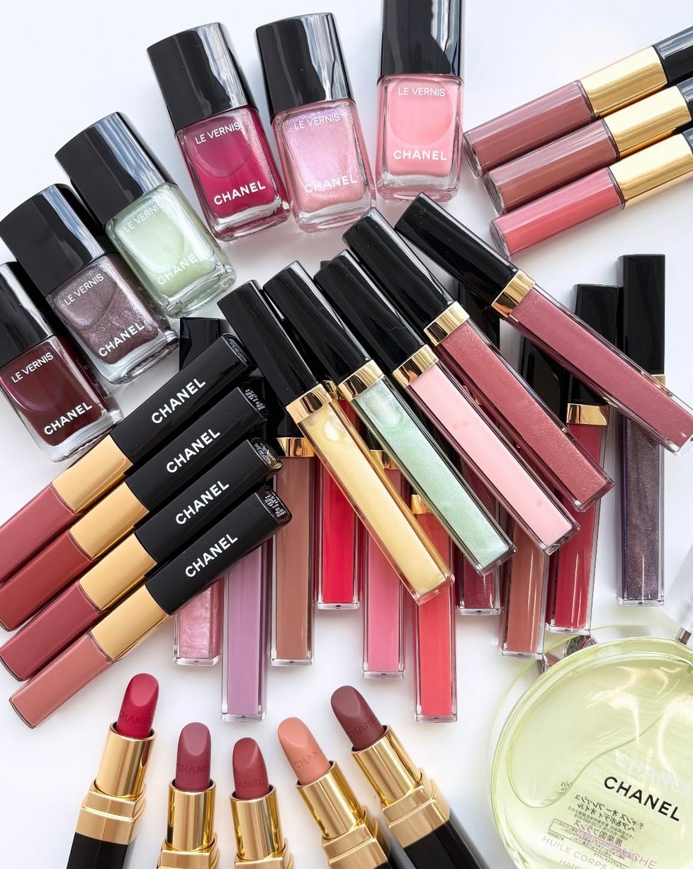 First look at the upcoming Chanel collection First look at the upcoming Chanel collection