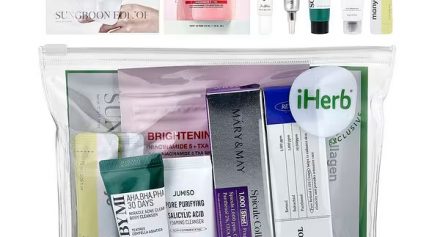 iHerb Glow On-The-Go Beauty Bag 2026 iHerb Glow On-The-Go Beauty Bag 2026