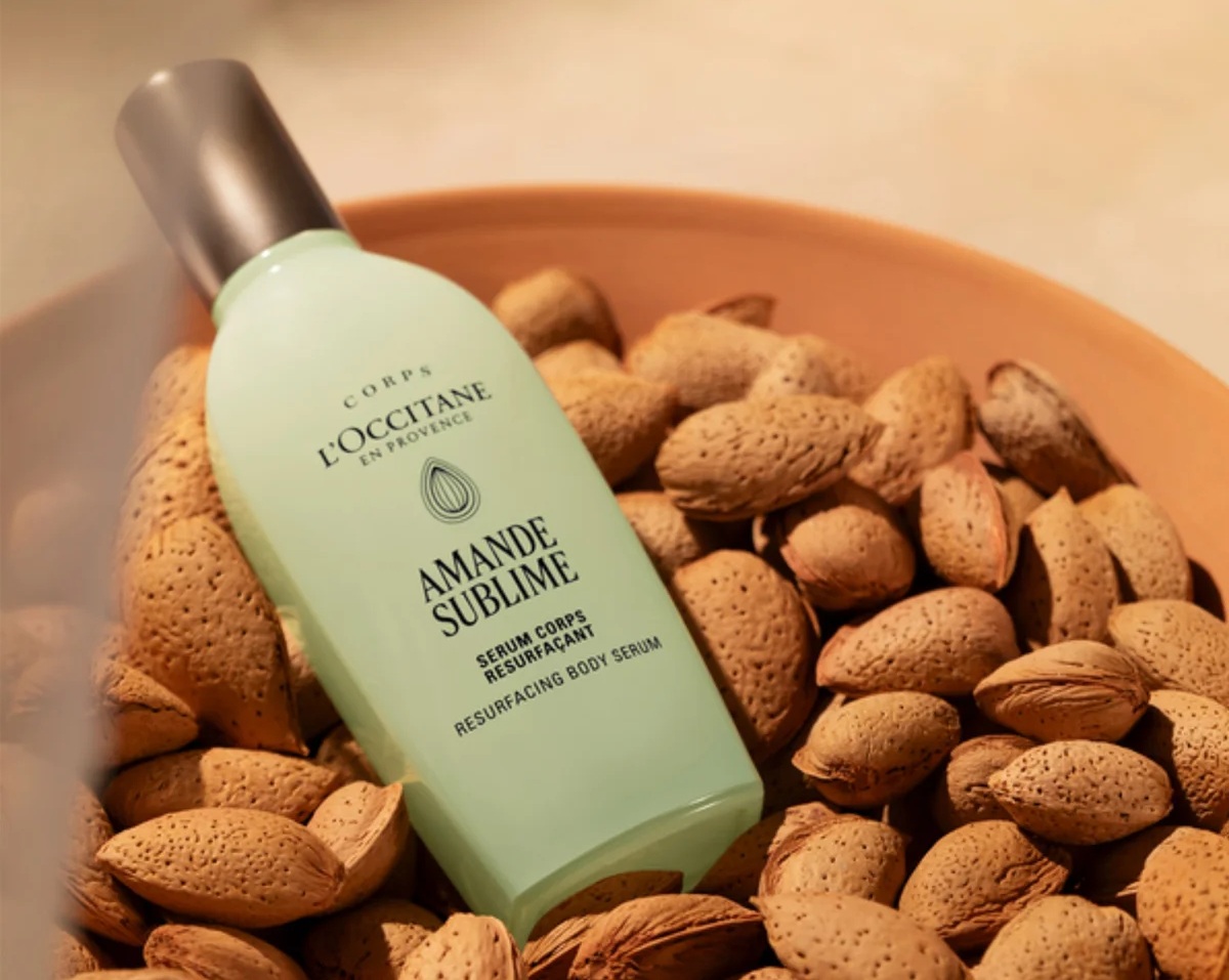 L'Occitane Amande (Almond) Resurfacing Body Serum L'Occitane Amande (Almond) Resurfacing Body Serum