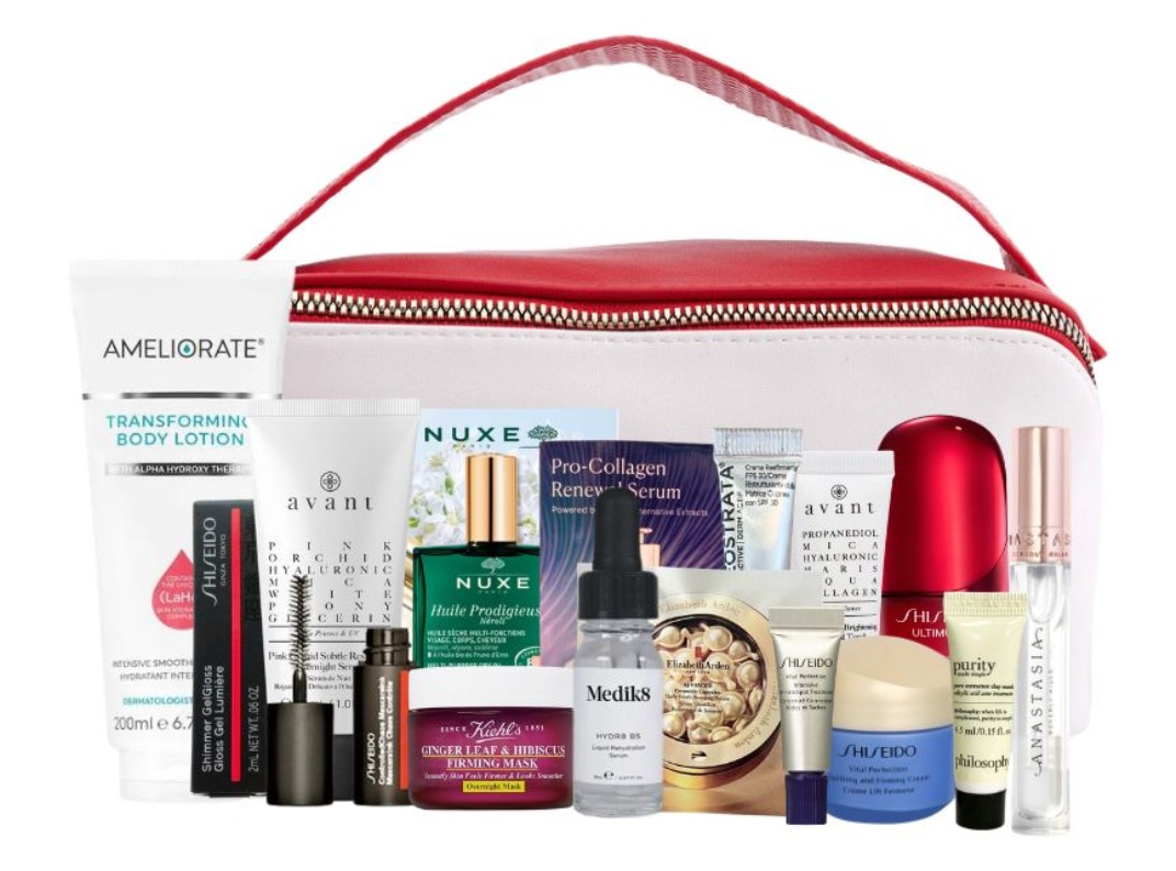 Oh My Glam Rosé Retreat Beauty Bag 2026 Oh My Glam Rosé Retreat Beauty Bag 2026