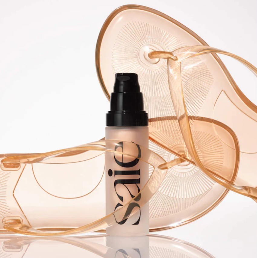 Saie Glowy Super Gel Lightweight Dewy Multipurpose Illuminator in Beachglow Saie Glowy Super Gel Lightweight Dewy Multipurpose Illuminator in Beachglow