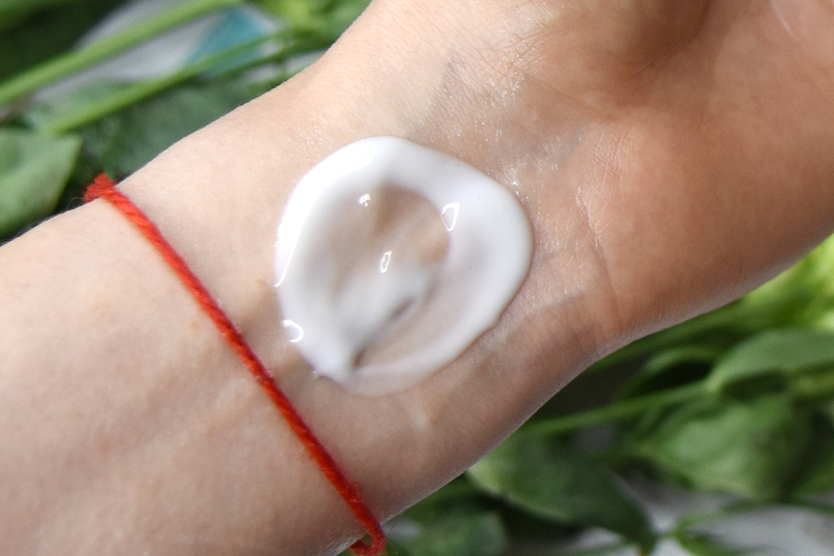 LOoPHA Hand + Body Water Cream Review LOoPHA Hand + Body Water Cream Review