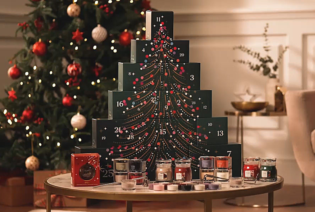 Yankee Candle Collector's Edition Tree Advent Calendar Yankee Candle Collector's Edition Tree Advent Calendar