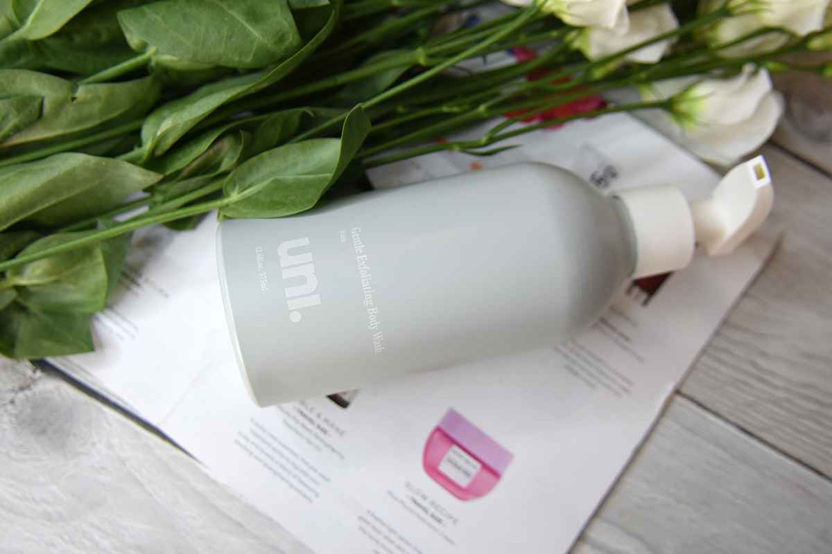 Uni Gentle Exfoliating Body Wash Uni Gentle Exfoliating Body Wash